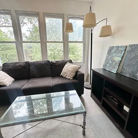 Fantastic Place Near Downtown - Free Parking